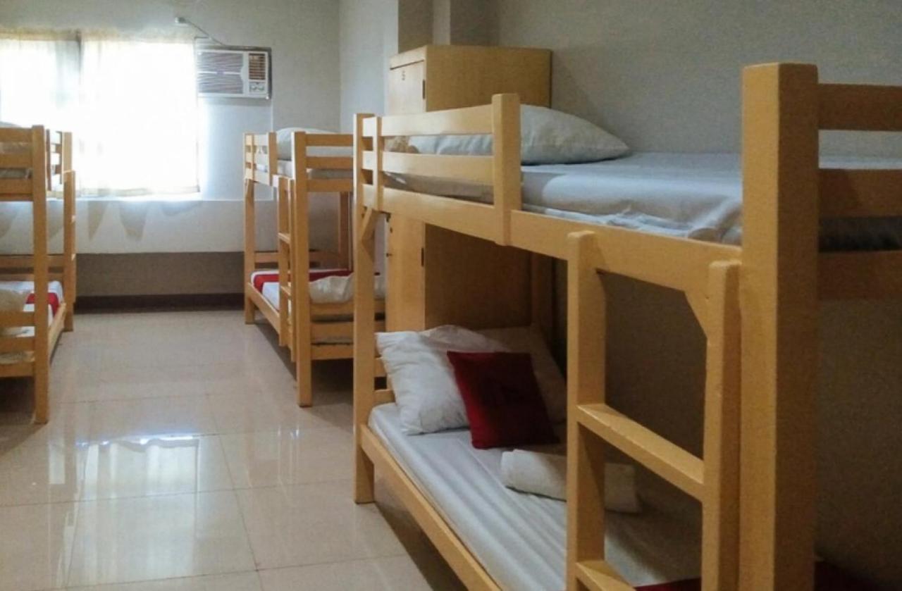 เรดดอร์ซ เนียร์ เซบู เมโทรโปลิแตน คาทีดราล Hotel Cebu ภายนอก รูปภาพ