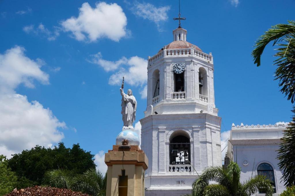 เรดดอร์ซ เนียร์ เซบู เมโทรโปลิแตน คาทีดราล Hotel Cebu ภายนอก รูปภาพ