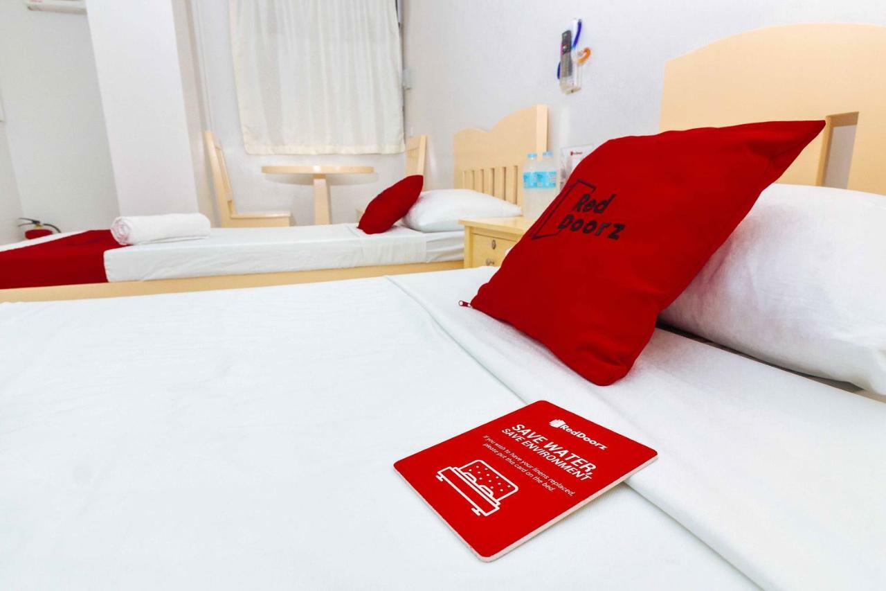 เรดดอร์ซ เนียร์ เซบู เมโทรโปลิแตน คาทีดราล Hotel Cebu ภายนอก รูปภาพ